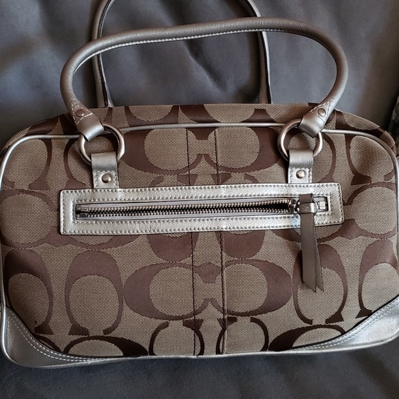 Coach hand bag - Picture 5 of 8